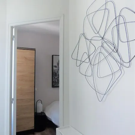 Coeur Rouennais 4p - Centre Historique - Rue Pietonne - Internet -wifi Apartman